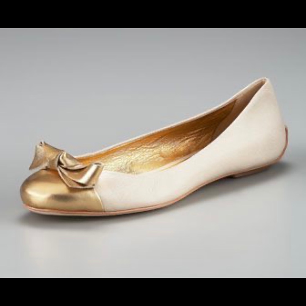 Kate Spade “New York Tabby” gold cap toe ballerina flat